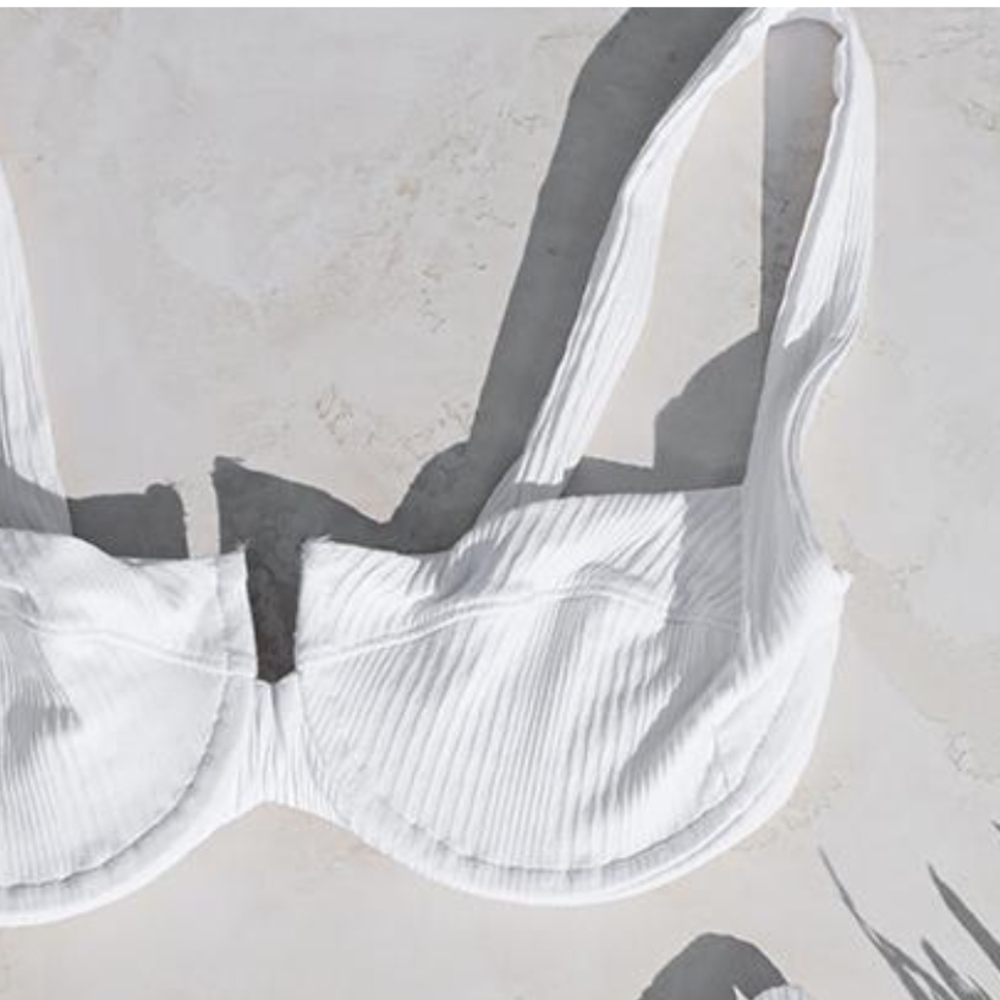 LSpace BNWT Pointelle Rib Camellia Bikini Top Medium